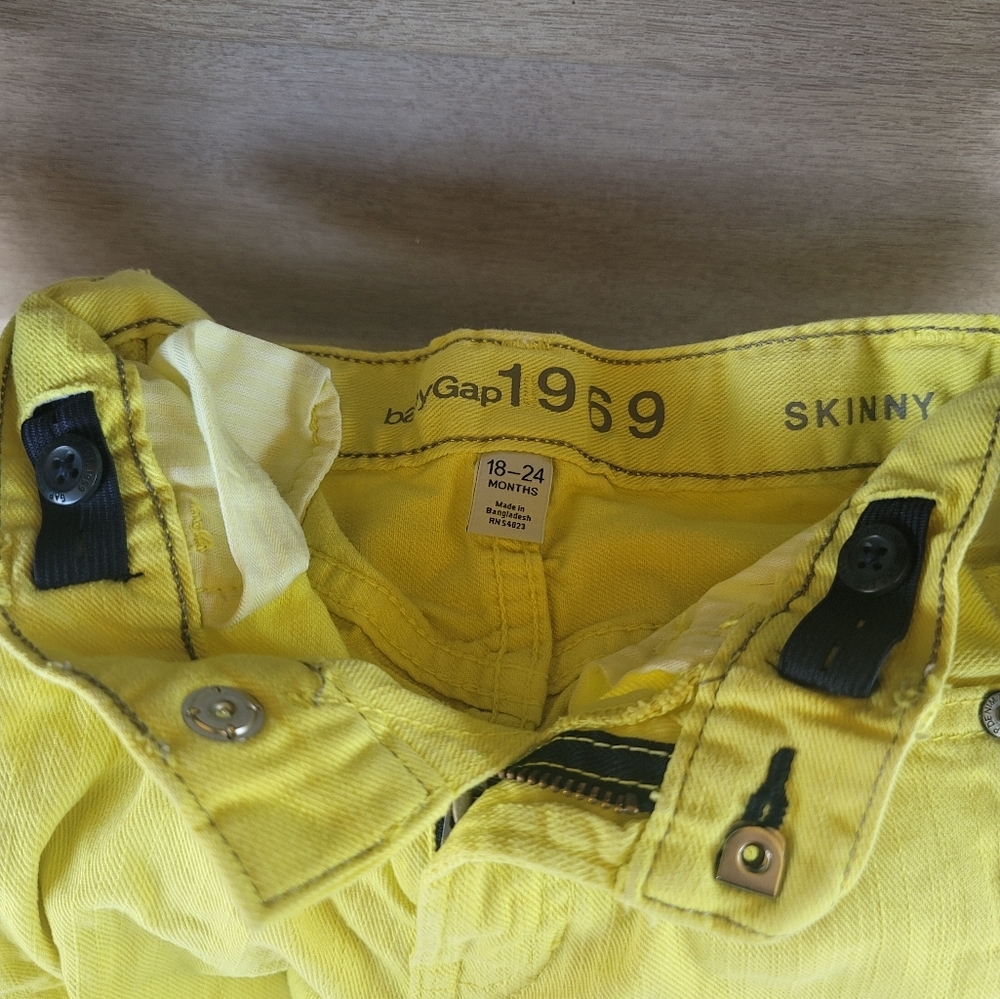 Baby Gap skinny jeans LOT one pair neon green the other neon blue 18-24mos - Picture 4 of 4